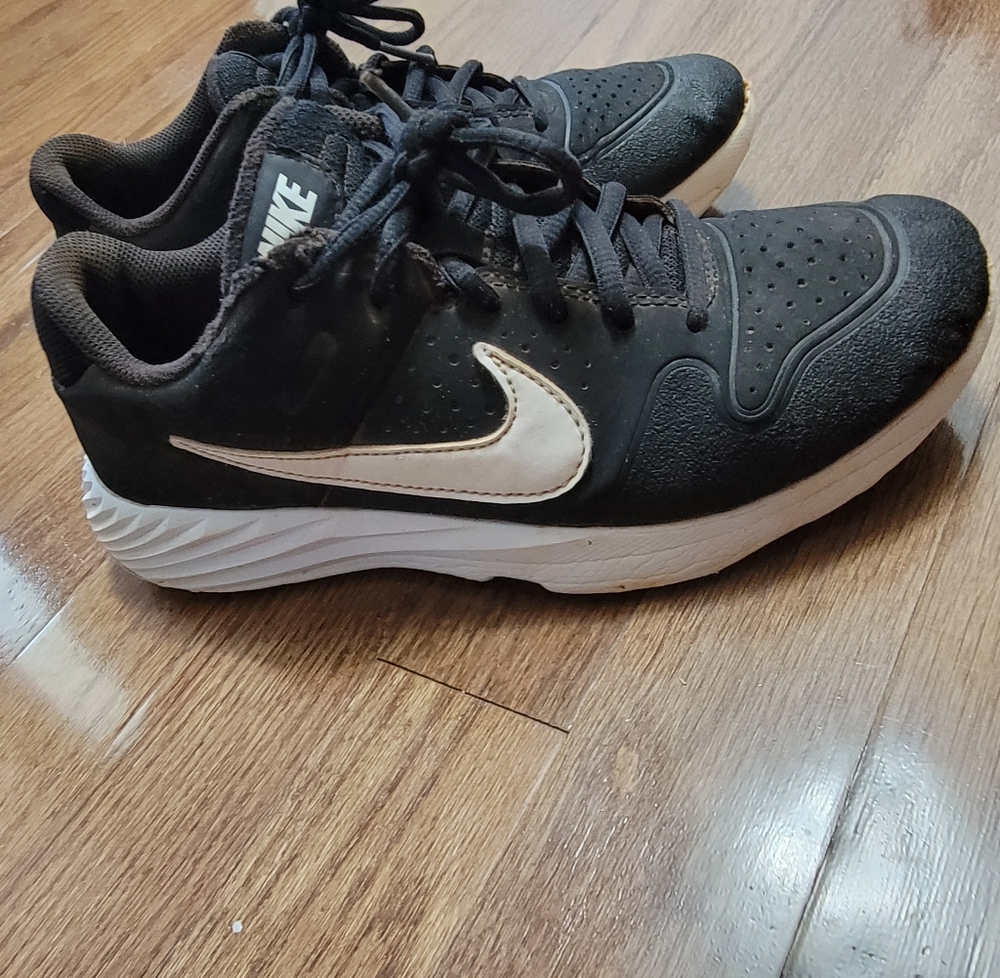Nike Turf shoes size 5.5y